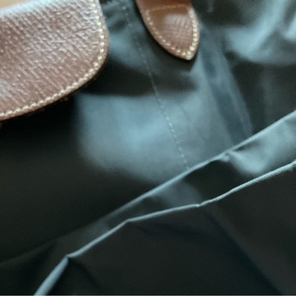 Longchamp Le Pliage Tote - Picture 6 of 8